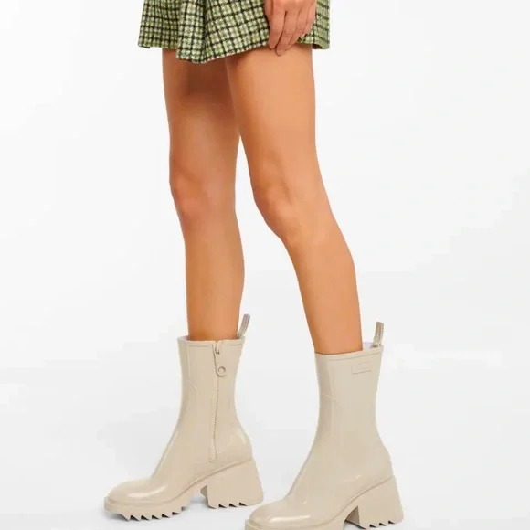 Chloe betty boots discount beige